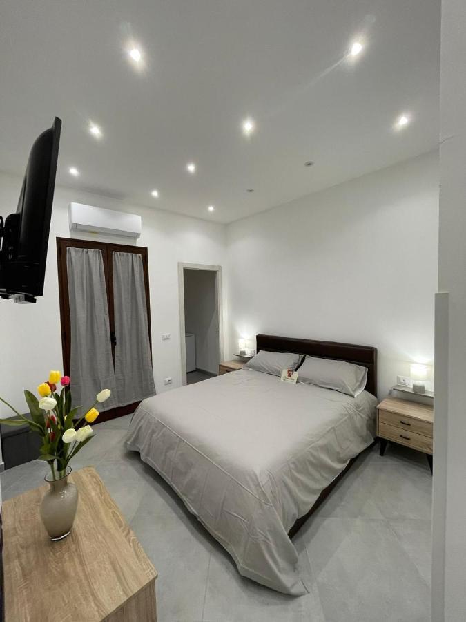 Baron'S Suites Palermo Esterno foto