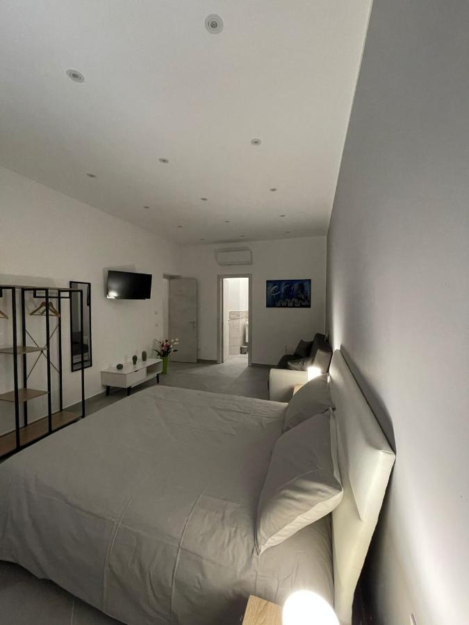Baron'S Suites Palermo Esterno foto